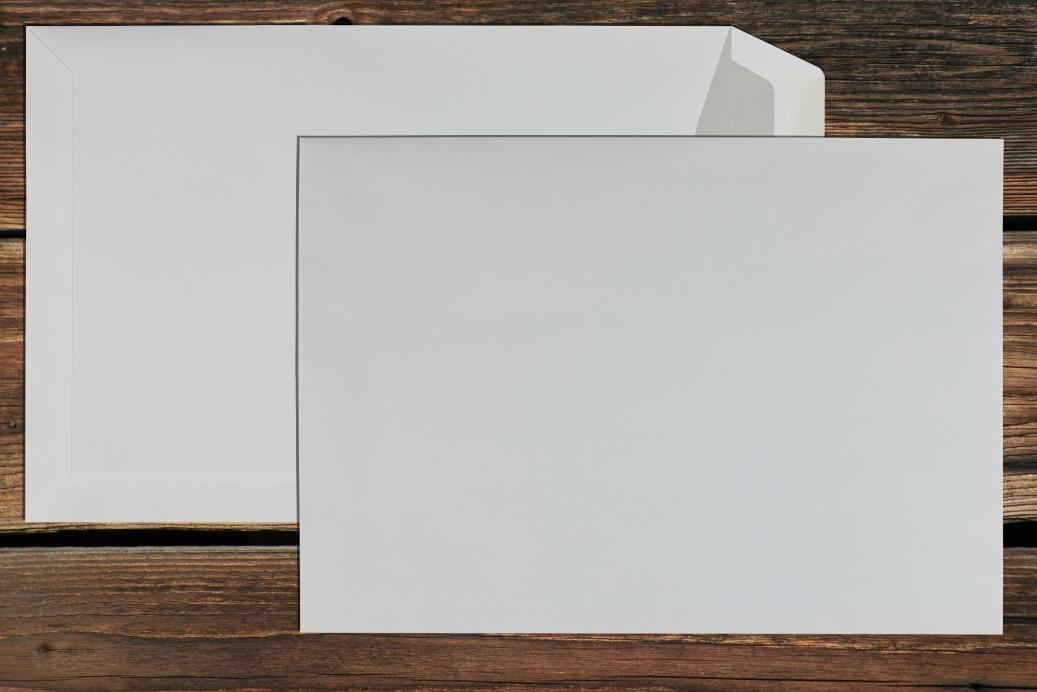 Versandtaschen C4 229x324 mm Nassklebend weiß 100 g/qm